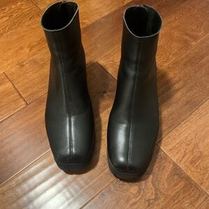 Elegant Black Ankle Boots